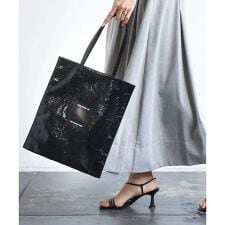 [軽量/A4収納可]合成皮革シンプルロゴトートバッグ