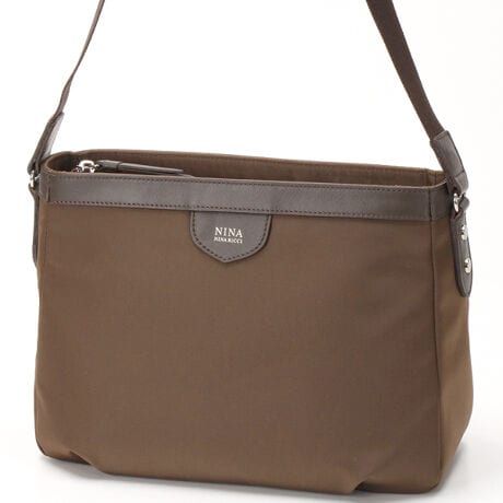 [^:031140750]\tgŌ򊴂̂iCfނ𐶂A^bNۂ݂̂`̃obOV[YłBǂȕɂ킹₷悤邷ȂȂސFIсAd̃V[܂ŕLgobOɎdグ܂BjiEji b`@NINA NINA RICCI@}VEGhEîCɓo^ēׂ݌ɂ킸ȎAN[|Z[̊JnȂǂm点܂BЂo^肢܂BuĥCɓo^ViēׂȂǂm点܂BЂo^肢܂B