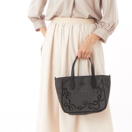 [^:031170150]ji b`̃RNVfjƃ{𒊏o܂BobO̓ɓY킹悤Ƀ{zuAhJŕ\܂B𑍕ł͂ȂA]̔zuɂ邱ƂŎ₷̂obOɎdオ܂Bfjn̓TCN|GXeƃRbǧD̐nɂȂ܂B|GXeĂ邱ƂŐF炢fjƂȂĂ܂BjiEji b`@NINA NINA RICCI@}VEGhEîCɓo^ēׂ݌ɂ킸ȎAN[|Z[̊JnȂǂm点܂BЂo^肢܂BuĥCɓo^ViēׂȂǂm点܂BЂo^肢܂B