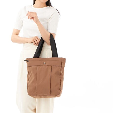 [^:031115950]lC̃u[V[YɐV炪ołBJWAȃh[XgOv[cɁASe[v𖳒ne[vɕύXāAƏꂢ߂ȈۂɎdグ܂BCȂĂǂꏊŋCyɎĂ64iCfނ̌yʂȃobOV[YɂȂĂ܂B64iCƂ́ARbg60EiC40̍an̂ƁBỸ}Eep[J[ȂǂɂgpĂ܂BjiEji b`@NINA NINA RICCI@}VEGhEîCɓo^ēׂ݌ɂ킸ȎAN[|Z[̊JnȂǂm点܂BЂo^肢܂BuĥCɓo^ViēׂȂǂm点܂BЂo^肢܂B