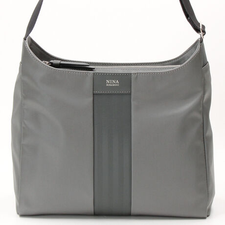 [^:031150350]ji b`̃fUCvfłXgCvꂽobOłB̂iCƃXgCv̌^v̑gݍ킹ŁA肰Ȃuh炵̂obOɎdグ܂BXgCv̌^͋߂Ōƃw{[̌^ɂȂĂẢł肰ȂXgCvɌ悤ɂȂĂ܂BjiEji b`@NINA NINA RICCI@}VEGhEîCɓo^ēׂ݌ɂ킸ȎAN[|Z[̊JnȂǂm点܂BЂo^肢܂BuĥCɓo^ViēׂȂǂm点܂BЂo^肢܂B