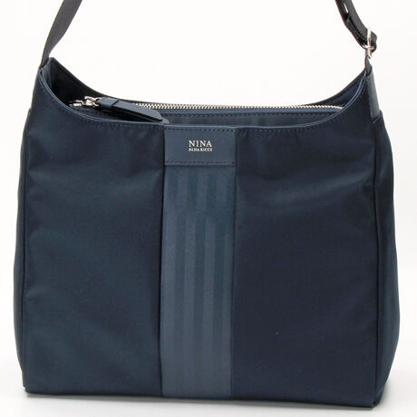 [^:031150350]ji b`̃fUCvfłXgCvꂽobOłB̂iCƃXgCv̌^v̑gݍ킹ŁA肰Ȃuh炵̂obOɎdグ܂BXgCv̌^͋߂Ōƃw{[̌^ɂȂĂẢł肰ȂXgCvɌ悤ɂȂĂ܂BjiEji b`@NINA NINA RICCI@}VEGhEîCɓo^ēׂ݌ɂ킸ȎAN[|Z[̊JnȂǂm点܂BЂo^肢܂BuĥCɓo^ViēׂȂǂm点܂BЂo^肢܂B