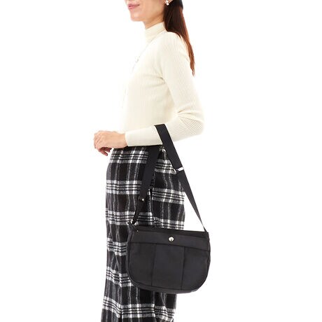 [^:031115750]lC̃u[V[YɐV炪ołBJWAȃh[XgOv[cɁASe[v𖳒ne[vɕύXāAƏꂢ߂ȈۂɎdグ܂BCȂĂǂꏊŋCyɎĂ64iCfނ̌yʂȃobOV[YɂȂĂ܂B64iCƂ́ARbg60EiC40̍an̂ƁBỸ}Eep[J[ȂǂɂgpĂ܂BjiEji b`@NINA NINA RICCI@}VEGhEîCɓo^ēׂ݌ɂ킸ȎAN[|Z[̊JnȂǂm点܂BЂo^肢܂BuĥCɓo^ViēׂȂǂm点܂BЂo^肢܂B