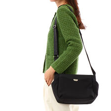 【ニナ・ニナ リッチ】ソワレ　ショルダーバッグ