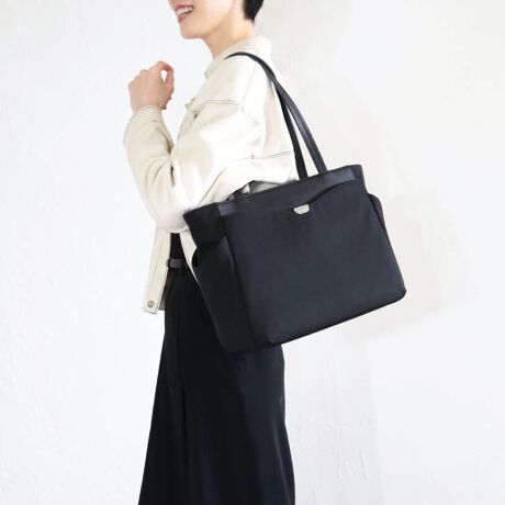 [^:031173250]ji b`̃RNVlbNC̋ȐQlɁA悤ȗDA[|Pbg̃obO쐬܂BÕ|Pbgɂ̓Ŝ킦tďiȕ͋CoĂ܂Bg₷܂Ȃ̂ȂVvȃfUCƂȂĂ܂BjiEji b`@NINA NINA RICCI@}VEGhEîCɓo^ēׂ݌ɂ킸ȎAN[|Z[̊JnȂǂm点܂BЂo^肢܂BuĥCɓo^ViēׂȂǂm点܂BЂo^肢܂B