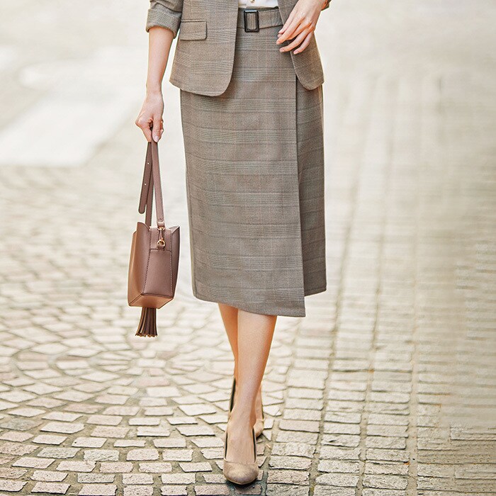 23区 セットアップスーツ ノーカラージャケット ラップ風スカート 茶色