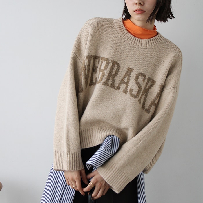 ロゴジャカードニット