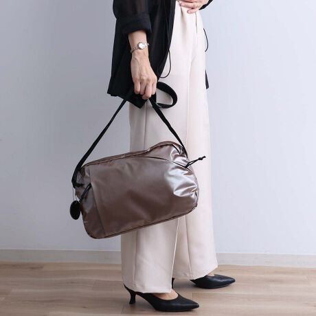 [^:68543]p[̂fނpJWAŃVvȃfUCyʂŁAJ≘ɋfނgpĂ܂BfC[łW[ɂ􂷂傫߃V_[obOBC[g₷bVt@Xi[|Pbgoꂵ₷I[v|PbgȂǗprɂĎgł|Pbg[{gz_[500mlybg{gA܂肽ݎP̎[ɕ֗ȃ{gz_[twʃ|PbgZLeB[Aoꂵ₷wʃ|PbgBtg|Pbg΂߂ƃ^eɃtg|Pbg2΂߃tg|Pbgɂ́AȂǂtL[tbNtZbgAbv@\X[cP[XȂǂ̃vhCunhɌŒ肵sɃobÔӂh@\V_[xǵAD݂̒ɒ߉\̂Jii`[Ńnbs[܂܂悤ɁBċAĂ܂悤ɁBȊ肢߂Ăt܂B----------------------@\ڍׁyzEbVt@Xi[|PbgE{gz_[E|Pbg~2yOzE΂߃tg|Pbg~1iL[tbNjE^etg|PbgEwʃ|Pbg--------------------------------------------------------------