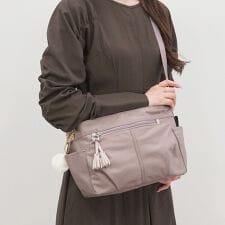 カナナコレクション(Kanana collection)のショルダーバッグ 軽量 カナナプロジェクト タッセル 68872