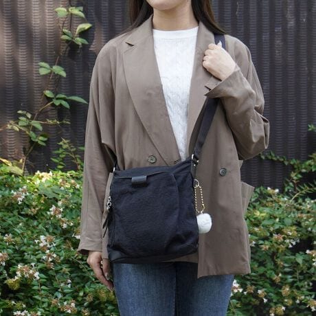 [^:19082]gxfC[rWlXBV[XɎgi`eCXǧyʃg[^V[YBۂ̃}bgŃV̂fނɁAtFCNU[|Cgg邱ƂŁAJWA̒ɏifUCɎdグ܂Bx[WJ[̂݃p[̂tFCNU[gpA؂₩ŃGKgȈۂɁBVvŃ~j}ȃfUCȂ̂ŕLV[ER[fBl[głg܂Bx[VbNȃXNGAV_[obO̓gxEfC[gɂ҂B}`肠̂Ōڈȏ̎[́B500mLybg{gcɓTCYłByO|PbgzEtgt@Xi[|Pbg~2Etg|PbgNbVI[v|Pbg~1y|PbgzEbVt@Xi[|Pbg~1EЃ}`I[v|Pbg~2E{gz_[~1J[͑SFFłB