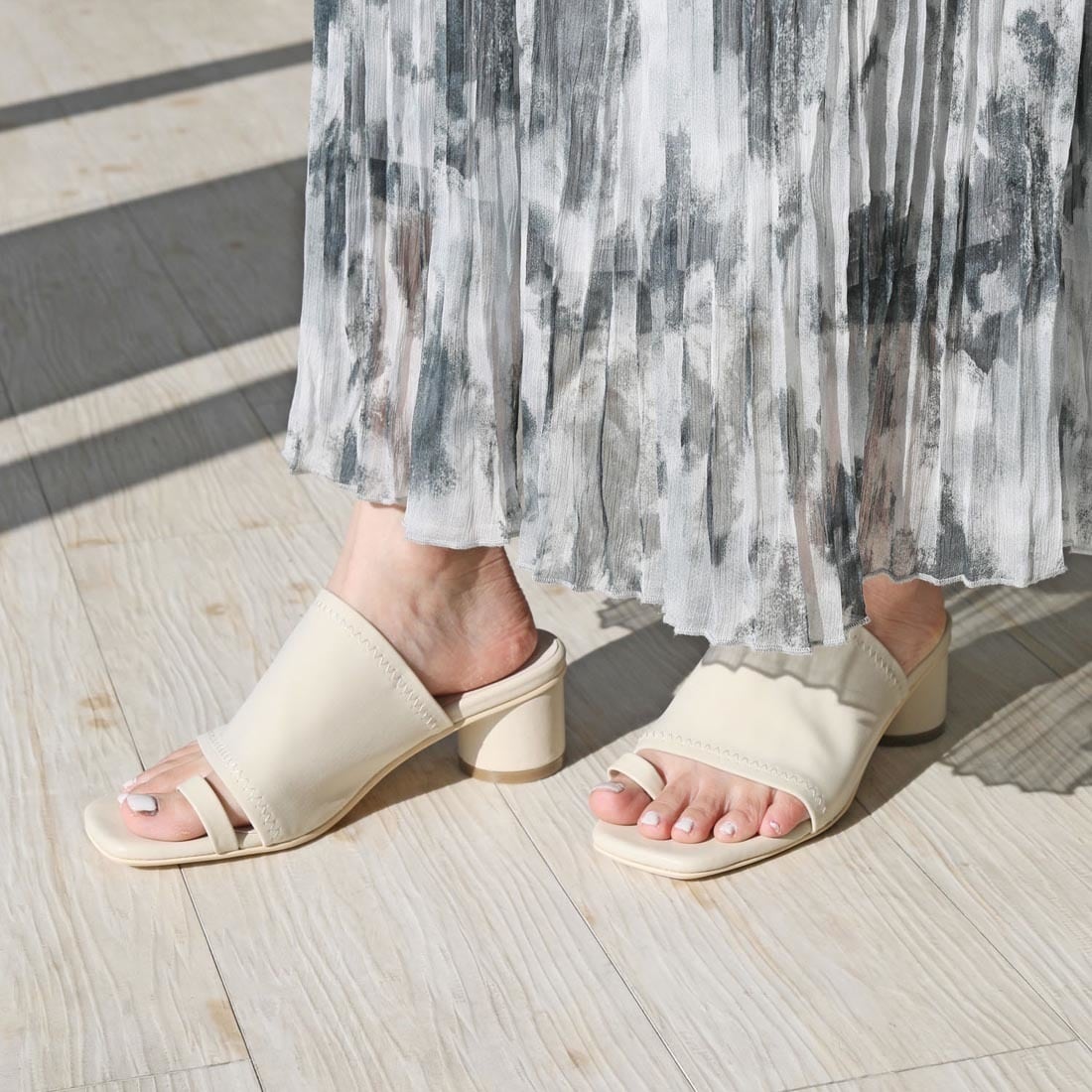 [}C]Xgb`~[T_/[JiRiiiKaj ivory