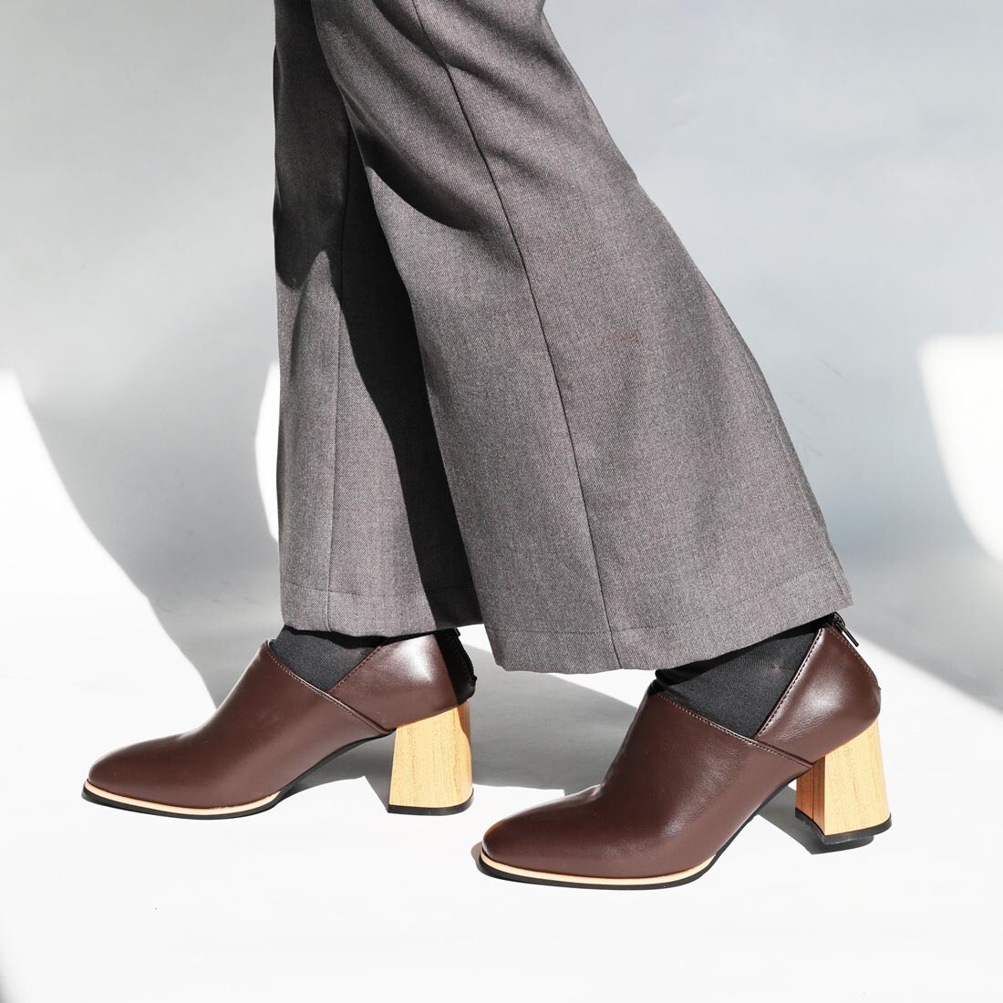 [}C]Ebhq[u[eB/[JiRiiiKaj brown