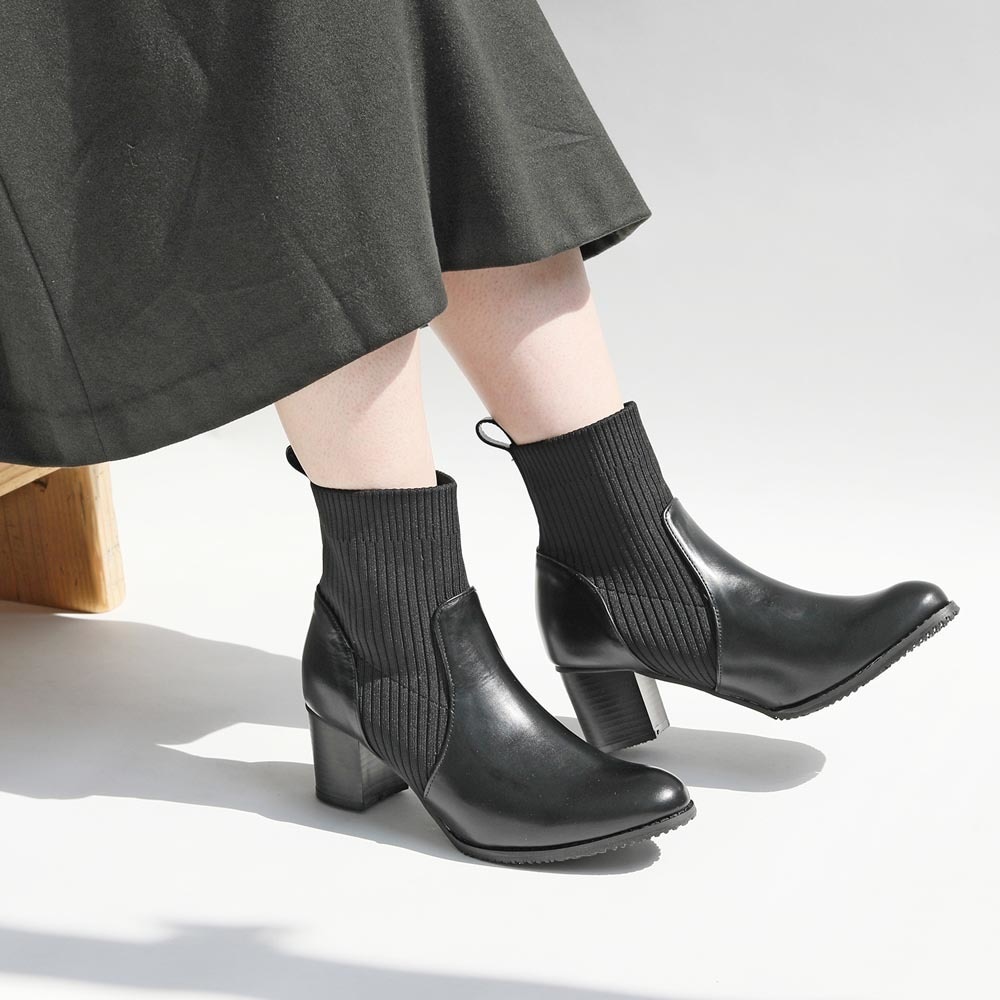 [}C]ujbg\bNXu[c/[JiRiiiKaj black