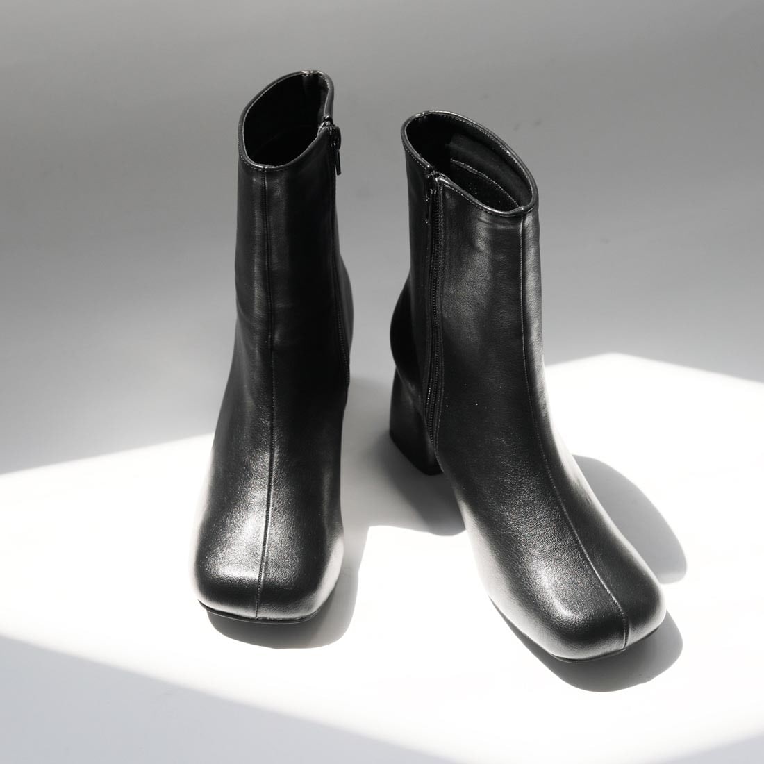 [}C]Iu[NgDu[c/[JiRiiiKaj black