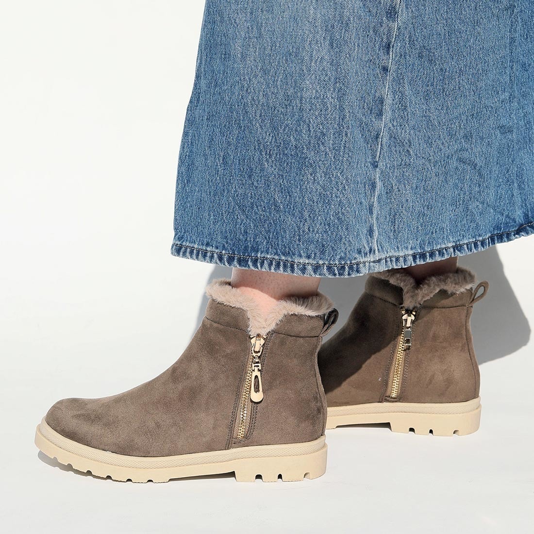 [}C]t@[TChWbvu[c/[JiRiiiKaj oak