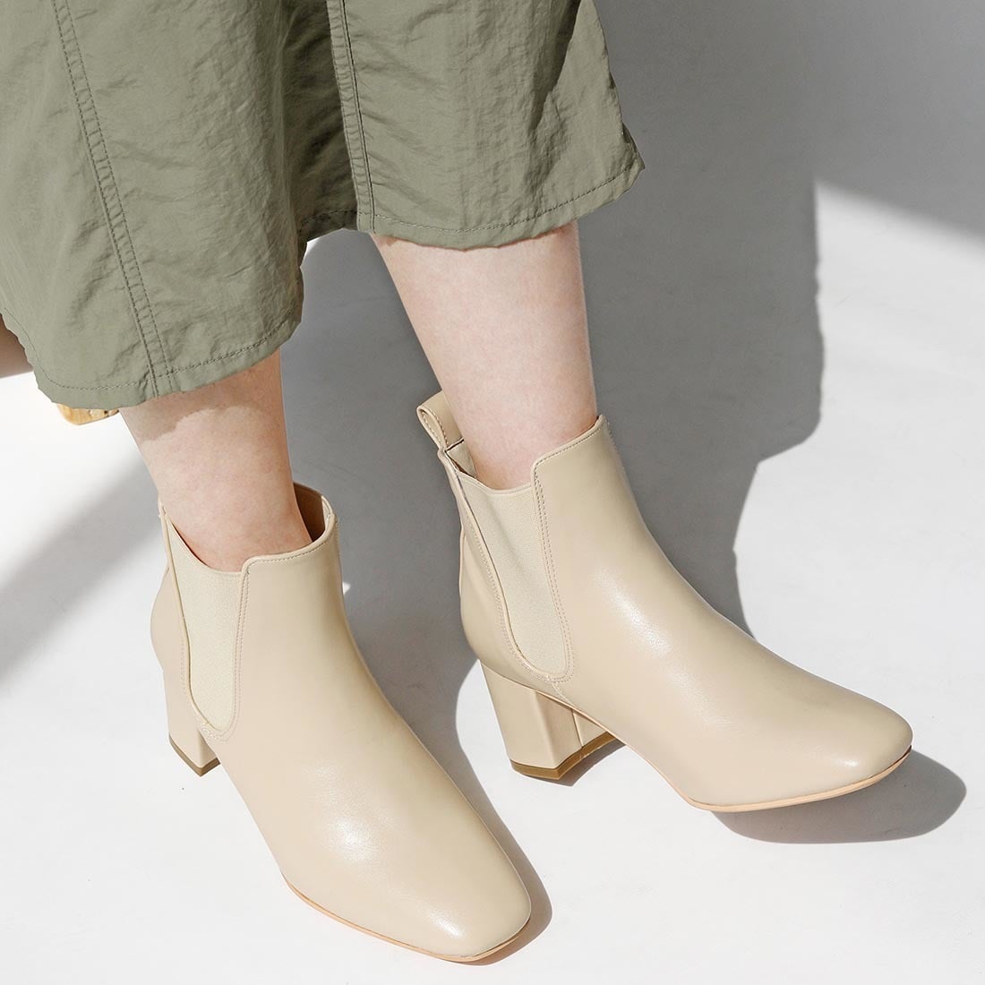 [}C]TChSAu[c/[JiRiiiKaj ivory