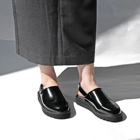 ۂQ̃XOobNT_B[߂̃fUCŃ[hoȂAƂJXOobNdlŌy₩ɁBIXXPOINTE[hȈۂXOobNfUCEn̋NёfނE߉\ȃxgXgbvtiڍ׃ghӂXOobNT_Bnɂ͋NёfނgpA_炩AH~̑ݍ݂܂B~ɂ͂ӂƂNbV𓋍ڂĂAȂKȗSnB[hɂJWAɂU閜\fUCŁAf͂AC킹߂łB[[[[[[[[[[[[[[[̍F@3cmfށ@F@v[[[[[[[[[[[[[[[ΉTCYSTCYEEE22.0cm-22.5cmMTCYEEE23.0cm-23.5cmLTCYEEE24.0cm-24.5cmLLTCYEEE25.0cmX^CO{[̂VGbgŁApcɂXJ[gɂDIƂ\bNX킹΁At܂łg{ACełBgh𑫌āAȂꂽlJWAɎdグāBblack̑(}Gi)́Ãe[p[hpcȂǂ߁B̉ANZgɂȂ̂ŁAVvȏ㉺łObƍC܂BX^btpRgEX^btA@yTCYFM@/@Fʁ@/@b̍FʁzMTCYł҂Bb̐[Ƒ߃Xgbvň芴܂B\[y₷łBfUCɑ݊̂ŁAVvȕƍ킹Ăꌩ܂BEX^btByTCYFS~M@/@Fʁ@/@b̍Fʁz̋NёfނC悭āAfŗĂS܂BNbV̒~ӂӂŁAł銴ł\bNX킹ƈCɏH炵X^CɂȂ܂IEX^btCyTCYFS~M@/@Fʁ@/@b̍Fʁz傫߂̂ߌCƍ킹܂A~̂ӂNbVĂāAтɏ_炩܂BbłfUCŁA肵܂dȂAԂ̊OołɂB[^:RIIIKA-A6222]RIIIKA-A6222