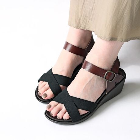 ylCMADE IN JAPANzyʁ@y`ŃXbLlȑPOINTEɂȂ闚₷EilJWAȑE芴̂EFbWq[@\@ESEJȓ{EyʁE_炩nE߂̒~NbVEɂSꁡX^CO@5.5cm̍Ȃ₷Bi`ȕ͋CŁAf[g◷sɂIXXIiVGbgŁA炵oĂ܂B[^:RIIIKA-9832]