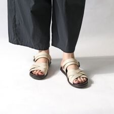 リーカ(RiiiKa)の【日本製】ダブルクロスサンダル