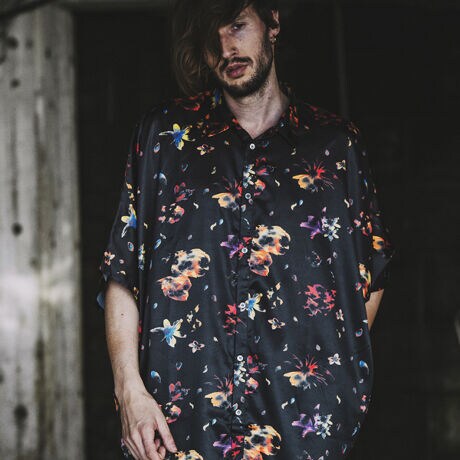 シャドウフラワードルマンBIG-シャツ | ノーアイディー(NO ID  