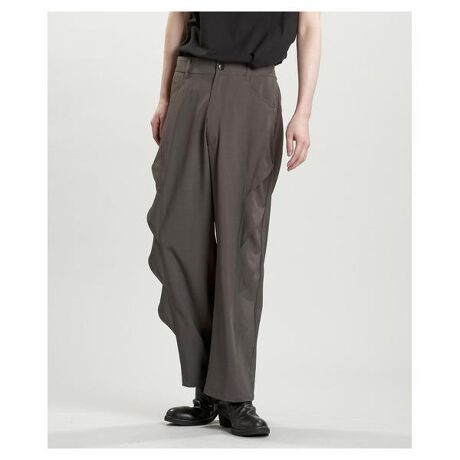 [^:856006-209P]856006-209P `FWOChgEU[Y2025 S/S NO ID. COLLECTIONChVGbgȂꂽfUC͂̃C[W[gEU[YB|Pbg痬悤ɑJ[u`tg̐ؑւIŁAVvȃpcɉsƌvXB|Pbgɂ̓ANZgƂȂ郊xbgzuAו܂ł蔲fUCBTChɂ́Aӂ炵dl̐ؑփp[c{Å̂Ǝ̃VGbg`Bɍ킹ĎRȃh[v܂邽߁AVvȂ݊̂dオɁBEGXǵAtg͒ʏ̃gEU[dlŃX}[gȈۂL[vAwʂ̓udlɂ邱ƂŉKȃtBbgBX^CƋ@\𗼗ALV[Ŋ􂷂{Bȓ:ȃJ[u`tgؑփfUC|PbgɃANZgƂȂ郊xbgzů𐶂ݏoӂ炵dl̃TChؑփp[ctg̓gEU[dlAwʂ̓udlŉKȗSn߃V[:[hX^C̃ChpcTĂɃVvȂfUĈ{gꂽƂɃI[o[TCỸgbvX⃍OVcƍ킹R[fBl[gɐꂽfUCƉKȗSn˔`FWOChgEU[YBNO ID.炵GbW̌fUCŁAX^CɐVȃANZg{B