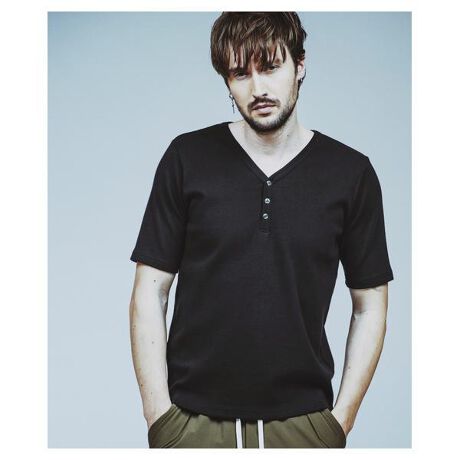 [^:856006-252T]856006-252TtCXw[V/N-T2025 S/S NO ID. COLLECTIONtăV[YɉftCXw[V/N-TBtCX҂݂ɂ鍂LkBy₩ȒSnƃfUC𗼗ANO ID.炵[hӂꒅłBzAʋCɒRbg100%̑f VlbN^Cṽw[lbN x[VbNɎg₷1^NgbvXbNXȂǂƂ̃C[hɍœKŁAsIȏtăX^CoB[hJWA܂ŕLV[ɃtBbg܂Bȓ: tCX҂݂ɂ鍂Lk zAʋCɒRbg100%̑f VlbN^Cṽw[lbN x[VbNɎg₷1 M[tBbg߃V[: tẴYR[fɉf郌C[hACeƂ yAE^[ƂĊXʋ΂ɂ VvȒȂɃANZgƂɂ tCXw[V/N-T ́A[hE@\ESn˔A2025 S/S NO ID.RNV̒ڃACełB