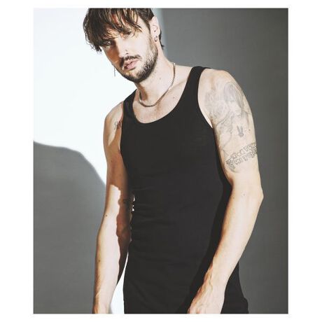 [^:457006-283T]457006-283T TChXbgO^Ngbv2025 A/W NO ID. COLLECTION30Ԏ̃RbgVfނgpAy₩ȔGƉKȒSnǋO^NgbvBȂƂIWit@ubŃAzEzɗDAH~̗オ肩烌C[h̃x[XƂĊ􂵂܂BM[tBbg̗pȂA߂̒Ɛ[߂̃TChXbg݂邱ƂŁÂۂoBP̂ł͂Afނ́uTChXbgOvI[o[vƂ̏d˒ŁAX^COɉs܂BGRAYJ[ɂ́Ai߁P~Ju[`H{AނƂɏXɐFĂgoNωhy߂ʂȕvXBX̒Ȃɍ킹ē݁AiĂꒅłBȓF30ԎRbgV̔ŏ_炩ȃIWit@ubNzEz̍fނŉKȒp[߂̃TChXbgzOfUCfރvI[o[Ƃ̃C[hΉACeGRAŶݐi߁P~Ju[`HɂF̌oNω߃V[FOgbvXx[XɂH̃C[hX^Cɖñ^Nɂ~j}ȃR[fɌoNωy݂ȂApJbg\[TĂlɂ TChXbgO^Ngbv ́AVv̒ɋ@\ƃX^CỎshA2025 A/W NO ID.RNṼ}XgnuACełB