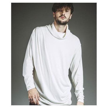 [^:457006-392T]457006-392T{[lbNMU[h[vPO2025 A/W NO ID. COLLECTION炩ȃeRfނgpAiȃh[vƗ̓IȃVGbg`vI[o[Jbg\[BE獶eɂēꂽ^bNƃMU[Ae𐶂݁AVvȂŝۂɁB{[̂It^[glbN񌳂ݍ݁A_炩[hȕ͋CoBⒷ߂̒ŏc̃CAX^CAbvʂ҂łꖇBȓ:E{[lbNƃh[vDȂ̓IfUCEE`eɓ^bNMU[ŗDȉAe\Ec̃CӎOVGbgENуeRfނɂiŊ炩ȎEI[o[TCYȂiۂoX݌v߃V[:EH~̃[hR[f̃Ci[ƂāEVvȃ{gƍ킹iȃJWAX^CɁE_炩Ȉۂ^h[vgbvXƂăfC[[XɂNO ID.炵@ׂȃh[v\ƍ\zIfUCZÃ{[lbNMU[h[vvI[o[ByfpzWHITE BLACK ~ size one / H:182cmiOverseas modeljGRAY ~ size one / H:180cmiJapanese modeljWHITE BLACK ~ size one / H:170cmiJapanese modelj