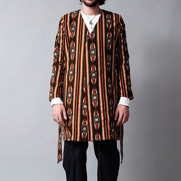 ネイティブプリントフランネルノーカラーガウン | ノーアイディー(NO