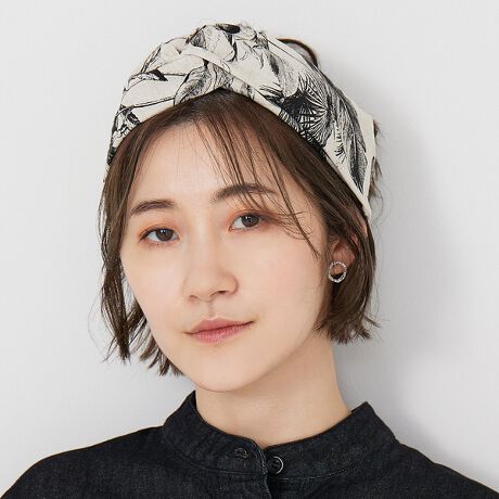 美品 IROLIER ツヤニュアンスシンプルターバン ヘアバンド - メルカリ