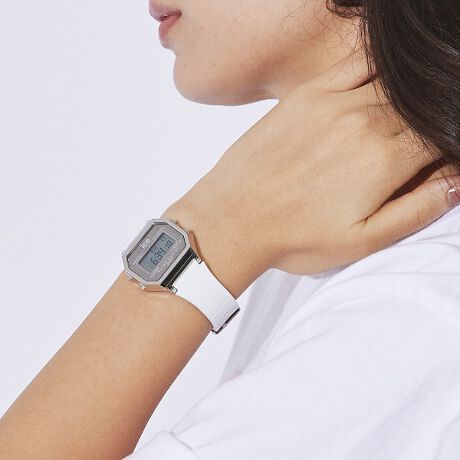 [^ԁF04499867018]xM[̎vuhAICE WATCHMtgɂsb^ȎvoIVvŃgȃfUCɁA^̋P{BGOLDSILVER̋ANZT[̂悤ȉ؂₩Ă܂BuACX fWbg g ^v́Ap`̃gȃP[XfUC̃fW^EHb`BXeX̃P[X̗p邱ƂŁA]̃JWAȕ͋CɏiƍvXBAtAj̕\ɉAXgbvEHb`AA[AobNCgAfA^C@\𓋍ځBjZbNXȃfUCȂ̂ŁAʖ킸gĒfUCłBx[VbNȐFڂƍ̂dオȂ̂ŃMtgɂ߁ByiXybNzP[XF32mmP[XF32mmP[XF8.5mmohG16mmF13.5`19.5cmdF25.5gP[XfށFXeXX`[ohfށFVRhF~lKXhF10ATM[ugFfW^[ugiCR1616j@\EXgbvEHb`EA[EobNCgEfA^CEtAj\@\E3Chۏ؊ԁi[uĝ݁j:[J[ۏ2NICE-WATCHiBOXAۏ؏jyICE-WATCH / ACXEHb`zACXEHb`́AۓIȃEHb`uhƂāAxM[̃oXg[j2007Nɐ܂ACEÕW= sG[ [gQƔނ̃`[ɂĐݗ܂BCHANGE. YOU CAN.L[[hɁA|IȃJ[oG[VƃTCYWŋCX^Cɂāhւ鎞vhĂ܂Bx[VbNłȂꂽfUC͔N␫ʂȂLw爤A킸NŃt@bVEHb`sŐEIȃgbvuhƂȂ܂B iȂ荠ŁA|bvȃfUCVbNŃGKgȃfUC܂ŁARNVAlXȃR[fBl[gŊ􂵂܂B