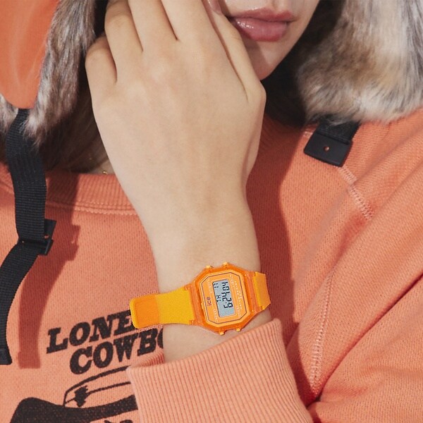 [}C]yICE-WATCH / ACXEHb`zICE DIGIT RETRO / r/[WEBt NiRouge vif la clej IW