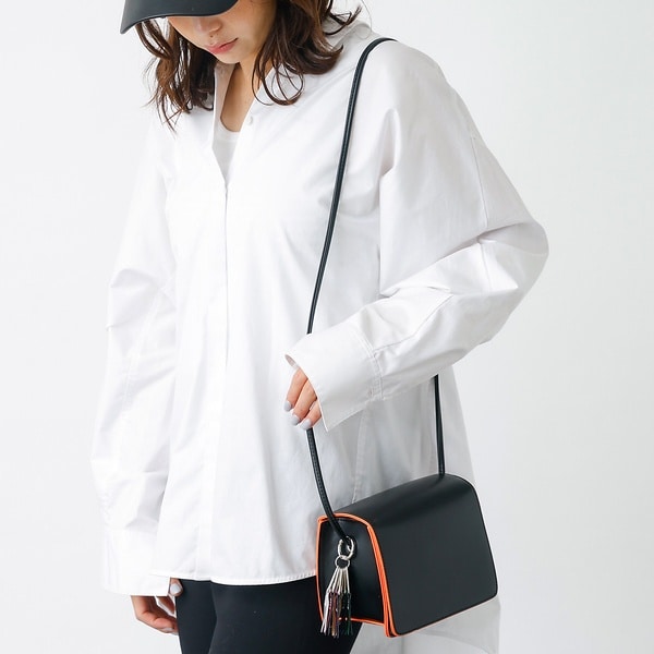 【cheek/チーク】ライン ミニショルダーバッグ / メタリック