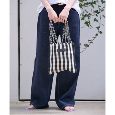 [^ԁF04509861000]NtgJCCAnbNobOׁIl̎ňJɍĂnhChobÓALVR̐ZׂŐDĐ삵`H|i̐DgpB`FbNXgCvȂǁAIȕǂdオɁBߏ̂oɂœKȃTCYłB͓IBMtgɂ߂̕iłBR[fBl[gɒ悢ANZgĂobOłBhȈۂłlۂzFȂ̂Ŏ₷΂łBӎEnhChł̂ŃTCYɌ̍኱܂BEJEԂȂǂňڐ̉\܂̂őgݍ킹ɂ͏\ӉBE`H|̐@ɂnh͎dɂdlƂȂĂ܂BEgppxɉĂ܂ɎĂꍇ܂B̏ꍇ͋߂̎ɗ܂uʌсvĒ܂l肢v܂BE{̂̓ɓ_݂lbviʁĵ悤Ȃ̂͐Ywisǂł͂܂ByMOON BIRD/[o[hzMoon Bird͌ɏƂ炳AÂȖRɔԓn蒹̂悤ɁAgRŗVѐSl̃X^COhāBgFreeLoveHappinesshRZvgƂALVRYɓ^E][guhłBlXȐFW߂Ȃ悤ȁAYő@ׂȕ҂݃obOWJĂ܂BA4TCY[\ȃnbNg[g͂