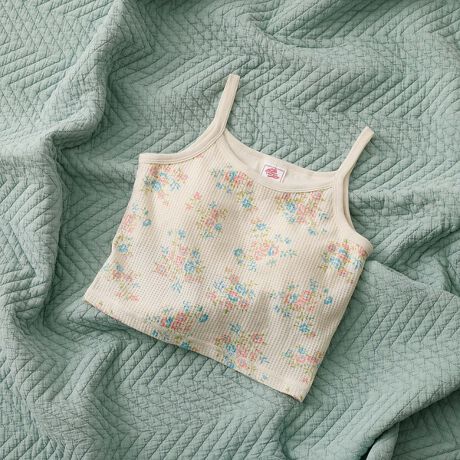 [^ԁF04509821003]lC̉ԕvgV[YɁAꂢȐV܂BCi[ƂĂẴCACeƂĂg₷ANbvhL~\[łBJbvtȂ̂|CgKxȕۉƉʂ̂郏btfނ̗pA_ELkEzEzɗDꂽdオłBpbP[WȂ̂Ńv[gƂĂ߂łbtfނ̓ALkTCYɑ̃oꍇ܂ByJEMORGAN/WF[C[[Kz1945NɃyVojABŏȒ̖DHƂĐݗBX^[g̓AEghAp̃Ci[iƂĒpA̍ō̋@\ƃtBbgF߂AۓIȃX|[c`[ČR̃Ci[ƂĂ̗p܂B90NɓƃAJJWÃt@bVACeƂĈʓIɒp悤ɂȂ܂Bu T[}ƌJEMORGAN vƌقǐEIɂ̃uh͐ZĂAۉ Lk G̗ǂȂǍōĩT[}EFAƂčLmĂ܂Bu[ fFH165 B78 W60 H86 pTCYFF