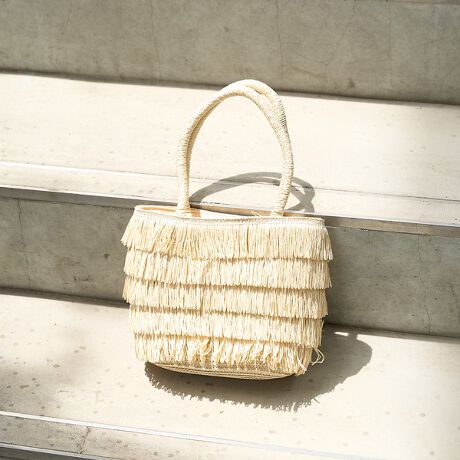 [^ԁF31500461004]i`ȑfފɁAƂꂽtWy₩ȃANZgYAŉĂ炵X^CO܂BRpNgȃTCYȂAX}z~jzAbvȂǂo̕Kî|CgBfC[g炿Ƃ][gV[܂ŕL􂵂܂BJ[́Au₩ȃzCgA₳ۂ̃x[WAlۂ܂ubN3FWJBǂ̃J[i`R[fɃ}b`AẴ[h[uɎ₷\ACełByӎzi摜́A̓p\RȂǂ̉{ɂAۂ̐FƈقȂČꍇ܂B炩߂B摜̏i̓TvłBۂ̏iƎdlAH኱قȂꍇ܂BTCY\L͂܂ŖڈƂȂ܂B̗̑\񏤕iAʏ폤iƂ̓ς͂ł܂B׏󋵂ɂA͂\肪Oシꍇ܂Bqlւ̔X̔xꍇ܂BǉYíAꕔ̓X܁Aʔ̂Ŕ̔̏ꍇ܂B\߂BigpOɁA^OɋLڂĂu舵̒ӏvu\vKmFBiɕsǂꍇAє̔ޑ܂Ă܂B炩߂B