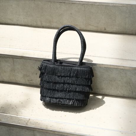 [^ԁF31500461004]i`ȑfފɁAƂꂽtWy₩ȃANZgYAŉĂ炵X^CO܂BRpNgȃTCYȂAX}z~jzAbvȂǂo̕Kî|CgBfC[g炿Ƃ][gV[܂ŕL􂵂܂BJ[́Au₩ȃzCgA₳ۂ̃x[WAlۂ܂ubN3FWJBǂ̃J[i`R[fɃ}b`AẴ[h[uɎ₷\ACełByӎzi摜́A̓p\RȂǂ̉{ɂAۂ̐FƈقȂČꍇ܂B炩߂B摜̏i̓TvłBۂ̏iƎdlAH኱قȂꍇ܂BTCY\L͂܂ŖڈƂȂ܂B̗̑\񏤕iAʏ폤iƂ̓ς͂ł܂B׏󋵂ɂA͂\肪Oシꍇ܂Bqlւ̔X̔xꍇ܂BǉYíAꕔ̓X܁Aʔ̂Ŕ̔̏ꍇ܂B\߂BigpOɁA^OɋLڂĂu舵̒ӏvu\vKmFBiɕsǂꍇAє̔ޑ܂Ă܂B炩߂B