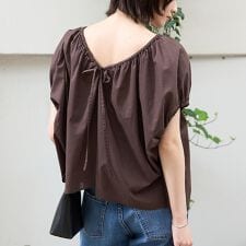 コットンギャザーパフブラウス