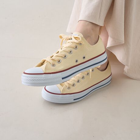 [^ԁF31510262007]1917N̒aȗAEňꑱuCONVERSEiRo[Xjv̕s̖ALoX I[X^[ OXBVvȂ犮ꂽfUĆAXj[J[jɂgivԁhƂ鑶݁BghɍE邱ƂȂAX^C𒴂ėĂꑫłBIȃ[JbgfUĆAR[fBl[gɃ}b`BW[Y`mpAChpcAs[XȂǂƂDByʂŏ_炩ȃLoXfނƁAϋv̂郉o[\[ɂAfC[[XɂœKBig͂AʊwEʋ΁Es⃉CuȂǁALV[Ŋ􂵂܂By[J[iԁz32160320/32160321yCONVERSE(Ro[X)z1908NɃAJőnꂽV[YuhwCONVERSExB̓o[V[Y̐ЂƂāA~Ɋ􂷂CĂ܂B̌AʔN̔ł鏤i̕KvnƎ҂̃}[LXEMERo[XAlC̍oXPbg{[ɒځBoXPbg{[V[Y̑㖼łuLoX I[X^[v1917NɊ܂B݂ł́uWbNp[ZvAuX^[vȂǐX̃}X^[s[XAt@bViuȃfBXCuCHUCKS SISTERSvCibvAẼJWA[U[ɈpĂ܂Byӎzi摜́A̓p\RȂǂ̉{ɂAۂ̐FƈقȂČꍇ܂B炩߂B摜̏i̓TvłBۂ̏iƎdlAH኱قȂꍇ܂BTCY\L͂܂ŖڈƂȂ܂B̗̑\񏤕iAʏ폤iƂ̓ς͂ł܂B׏󋵂ɂA͂\肪Oシꍇ܂Bqlւ̔X̔xꍇ܂BǉYíAꕔ̓X܁Aʔ̂Ŕ̔̏ꍇ܂B\߂BigpOɁA^OɋLڂĂu舵̒ӏvu\vKmFBiɕsǂꍇAє̔ޑ܂Ă܂B炩߂B