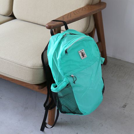 [^ԁF04509861016]pbJudľyʃobNpbNBtg|Pbg2A㕔͏AipadȂǂ̎[ɓKĂ܂B{̐n30D R[fbvyR[fViCƂ́zAJ̃CrX^ЂĂ鍂x̃iC@ۂgpĂāA]̃iCfނϖՐAϋvɗDĂ܂BViCƂ͐n̂̂ɃVR݂܂Ƃ@ŁAyʂhƝ𓯎ɓfނŃAEghApiߗiȂǂ̐iɍLgpĂ܂Byiڍׁztgt@Xi[t|Pbg~2TChbV|Pbg~2`FXgxg聃|Pbg~3yCOBMASTER/Ru}X^[zRu}X^[1970NɃCMXŒa܂BCMX̊THE COBLES COMPANY LIMITEDobNwCob BearuhC[WɁAeg͂ obNXqȂ OVтAzACe𑽂WJ܂BaICob Bear܂Vȗ͂߂܂B