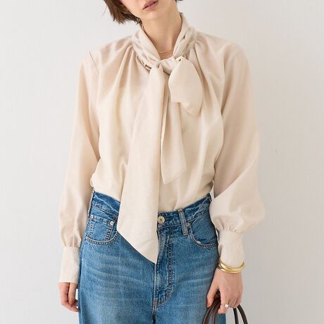 [^ԁF31510410000]傫߂̃{E^C~{[ڂANVJŃtF~jȈۂ̑{[{E^CuEXB܂؂₩ɌĂ{E^ĆAѕŕ͋C`FW\Bɂ͒悢{[A}bgȃS[h{^ꂽ߂̃JtX茳ɃGKgȃANZgY܂By₩ȑfފŔǂAG߂̕ςڂɂ҂1BWPbgjbg̃Ci[ƂĂfAIIt킸LV[Ɋ􂵂܂BÂAł炵Bl̕iĂAGڂ̃{E^CuEXłByӎzi摜́A̓p\RȂǂ̉{ɂAۂ̐FƈقȂČꍇ܂B炩߂B摜̏i̓TvłBۂ̏iƎdlAH኱قȂꍇ܂BTCY\L͂܂ŖڈƂȂ܂B̗̑\񏤕iAʏ폤iƂ̓ς͂ł܂B׏󋵂ɂA͂\肪Oシꍇ܂Bqlւ̔X̔xꍇ܂BǉYíAꕔ̓X܁Aʔ̂Ŕ̔̏ꍇ܂B\߂BigpOɁA^OɋLڂĂu舵̒ӏvu\vKmFBiɕsǂꍇAє̔ޑ܂Ă܂B炩߂B