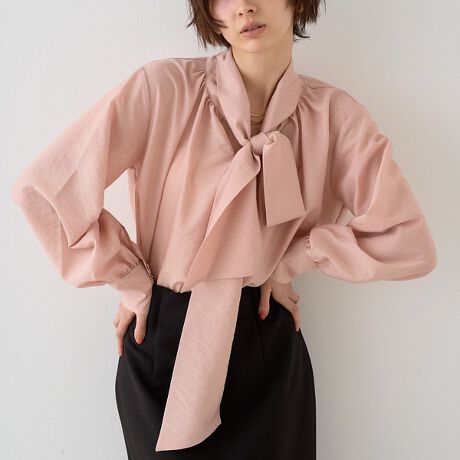 [^ԁF31510410000]傫߂̃{E^C~{[ڂANVJŃtF~jȈۂ̑{[{E^CuEXB܂؂₩ɌĂ{E^ĆAѕŕ͋C`FW\Bɂ͒悢{[A}bgȃS[h{^ꂽ߂̃JtX茳ɃGKgȃANZgY܂By₩ȑfފŔǂAG߂̕ςڂɂ҂1BWPbgjbg̃Ci[ƂĂfAIIt킸LV[Ɋ􂵂܂BÂAł炵Bl̕iĂAGڂ̃{E^CuEXłByӎzi摜́A̓p\RȂǂ̉{ɂAۂ̐FƈقȂČꍇ܂B炩߂B摜̏i̓TvłBۂ̏iƎdlAH኱قȂꍇ܂BTCY\L͂܂ŖڈƂȂ܂B̗̑\񏤕iAʏ폤iƂ̓ς͂ł܂B׏󋵂ɂA͂\肪Oシꍇ܂Bqlւ̔X̔xꍇ܂BǉYíAꕔ̓X܁Aʔ̂Ŕ̔̏ꍇ܂B\߂BigpOɁA^OɋLڂĂu舵̒ӏvu\vKmFBiɕsǂꍇAє̔ޑ܂Ă܂B炩߂B