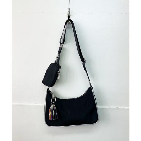 [^ԁF04509861051]^bNpCsO|CgĨXNGA^V_[obOBO\ȃ~j|[`tŁAbvȂǂ̏[\ɁAwʂɂ̓Wbp[|PbgtBɂ֗ȃ|PbgtIqLeɂ̓uhACR7F̃{`[twcheekx炵J[WJŁAR[fBl[g̃|CgɂȂACełITCY{́FH14cm~W28cm~D4cmq̒F66`100cmdF260gGRSiiGlobal Recycle Standardjꂽpybg{gĎA|GXe@ێƂčĐꂽnBycheekzɃ`[N̂悤ȑN₩Ń|WeBuȃGlM[BJ[pbgg悤ȃJtȃfUCŖƓʂȂ̂