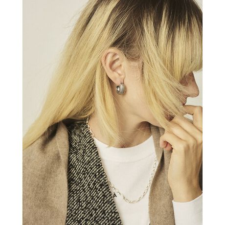 [^ԁF31510263011]ꂽ~j}fUC͂OCUCCI jewelryiIN` WG[joꂵuHoop-strip Mvgɂ҂ȃTCỸVo[t[vsAXłBʂ킬ƂVvȃCƒ悢{[Aɂ肰Ȃ݊vXB_炩˂\ʎdグAJWAɂꂢ߂ɂn݁AǂȃX^Cɂ}b`܂BfC[ɎgyƃTCYŁA1ŏiɁÃsAXƏd˂ĂB~j}Ȃ炵ƌAghɍEꂸpłfUCłBy[J[ziԁFOJPE-2504Vo[silveryOCUCCI jewelry/IN` WG[z_ƃNVbN̗Z?撣肷ȂǁA㊴~ȏɌWG[VbvB?2019NNYLA?tE?Be[V?Ce?BAV?G[Ȃ?𒆐SƂICXgAuIN` t?eBbNvX^[gB2021Nt?Cw?[gCuBENJAMINvX^[gAV[X?uOCUCCI jewelryvɉByӎzi摜́A̓p\RȂǂ̉{ɂAۂ̐FƈقȂČꍇ܂B炩߂B摜̏i̓TvłBۂ̏iƎdlAH኱قȂꍇ܂BTCY\L͂܂ŖڈƂȂ܂B̗̑\񏤕iAʏ폤iƂ̓ς͂ł܂B׏󋵂ɂA͂\肪Oシꍇ܂Bqlւ̔X̔xꍇ܂BǉYíAꕔ̓X܁Aʔ̂Ŕ̔̏ꍇ܂B\߂BigpOɁA^OɋLڂĂu舵̒ӏvu\vKmFBiɕsǂꍇAє̔ޑ܂Ă܂B炩߂B