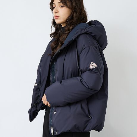 [^ԁF04519831002]㎿ȃt`_bN_EґɎgpAbNXVGbǵuRuvBĝDݍނƂVGbǵÃjbg⃌C[hX^CƂQB~̏d˒XgXȂy߂܂B|CgE\nɃ_EXeb`ȂfUCBE_ŃXbLƂۂɁE߂݂̋ƌŒt[h񌳂Jo[Etg̓_uWbvdlEɂ̓h[R[hBETCh̃Wbv|Pbg͗₽OC̓ɂt[XCjOdlBVGbg/fސɂĒ悭LT߂ȃRN[VGbgB_ut@Xi[Ȃ̂Ńt@Xi[𗯂߂ʒuł܂VGbgoł܂Bɂ͂O㍷ĂAƂȂ₷킽ɂ͍it`_bN_EґɎgpBR[fBl[gPYRENEX̑̌^ɂׁAƂ肪ySnȂ̂ŃXEFbgȂǂ̌̃gbvX₷BXJ[gfj܂ŁAJWAX^C烌fBȃX^C܂Ŕėp̍ꒅłyPYRENEX / slbNXztX̃sl[R̘[TEZx(Saint-Sever)ɂāAт𐶎YЂ 1859 NɑnƂPYRENEX(slbNX)BTEZx̓tHAO̎YnƂĉBł͗LȒnŁAslbNXЂ͑nƓA HpƂďꂽ̖тpA|zc▍Ȃǂ̐Qނ̐Y𑱂Ă܂Bsl[R̘[ƂCۏň_bŃAsbLOꂽ_E͔ɍtBOp[Aۉ̍_E܂܂B1960NɃVtȂǂ̃Lvpi͂߂Ƃ{iIȃApi̐Yn߂slbNX́AOEM [J[ƂėlXȃuhƃ^bOg݁AẪmEnE~ςA1990NォuPYRENEXv̖uhX^[g܂B݂ł͎fUCi[Ƃ̃R{[Vv~ACWJAt@bVV[ӎioĂ܂Bp̒cXSݓXAZNgVbvɃR[i[WJȂǁAtX\_EuhւƑ傫WĂvlbNX݂͌łє̔Q̐Y𑱂ĂAEIɂ͒т琻i܂łтĎЍHŐYĂ_Ȇ[J[łBubN fFH170 B86 W61 H90 pTCYF38lCr[ fFH170 B86 W61 H90 pTCYF36O[W fFH170 B86 W61 H90 pTCYF40x[W fFH170 B86 W61 H90 pTCYF38