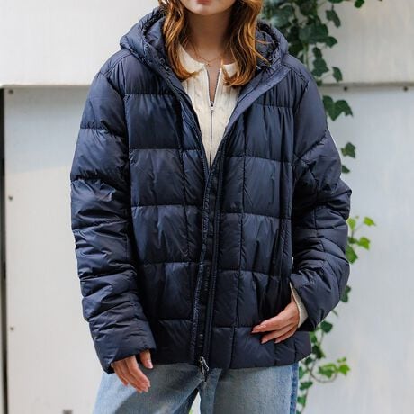 [^ԁF04519831003]ɌyʂŁAy₩ȒSn͂̃Cg_Ep[JuobVA t[fbhvBXNGALg悢̊𐶂݁AƂVGbgbNX̂钅Ȃo܂B|CgEŔɌyʁAmXgXȒSnBECi[_EƂĎ^т₷CgȈꒅBEقǗǂtg̃XNGALgBE݂ƌŒt[hŎ񌳂Jo[Etg̓VOWbvBEt[hƐɂ͒\ȃh[R[htBECX^COɍ킹ătBbg̒\BEJrit̐pX^btobOtBERpNgɎ[gт\łBETChɃV[|PbgBVGbg/fރCi[ƂĒ₷אg̃Xg[gȃVGbgBɂ͂O㍷ĂAƂȂ₷킽ɂ͍it`_bN_EґɎgpBR[fBl[gŌyACg_EB܂̃_E𒅂܂łłȂ̌yDƂďd󂷂郉CgłBʋ΂̃R[gȂǂ̃Ci[_EƂĂA܂t̎[܂ɓėsAEghAV[ɂ֗łyPYRENEX / slbNXztX̃sl[R̘[TEZx(Saint-Sever)ɂāAт𐶎YЂ 1859 NɑnƂPYRENEX(slbNX)BTEZx̓tHAO̎YnƂĉBł͗LȒnŁAslbNXЂ͑nƓA HpƂďꂽ̖тpA|zc▍Ȃǂ̐Qނ̐Y𑱂Ă܂Bsl[R̘[ƂCۏň_bŃAsbLOꂽ_E͔ɍtBOp[Aۉ̍_E܂܂B1960NɃVtȂǂ̃Lvpi͂߂Ƃ{iIȃApi̐Yn߂slbNX́AOEM [J[ƂėlXȃuhƃ^bOg݁AẪmEnE~ςA1990NォuPYRENEXv̖uhX^[g܂B݂ł͎fUCi[Ƃ̃R{[Vv~ACWJAt@bVV[ӎioĂ܂Bp̒cXSݓXAZNgVbvɃR[i[WJȂǁAtX\_EuhւƑ傫WĂvlbNX݂͌łє̔Q̐Y𑱂ĂAEIɂ͒т琻i܂łтĎЍHŐYĂ_Ȇ[J[łBubN fFH166 B75 W61 H85 pTCYF38J[L fFH170 B86 W61 H90 pTCYF36