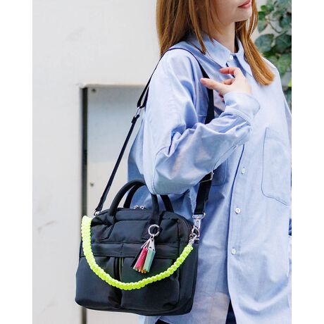 [^ԁF04519861022]~j}ȃtHɁA򊴂̂iCfށElIR[hf{XgobOBlIJ[̃R[hnhƁAcheek̃{`[悭GbWAl̑ɂ肰ȂY܂BRpNgȂ}`[Aڈȏ̎[́BJWA烂[h܂ŕL݁AŃX^CiłB̃V_[e[vŌ|ii|̃X^Cł3WAYdlByidlztgF_u|PbgFt@Xi[t|PbgAI[v|PbgV_[AO\yfށEFɂāzْfɂĖ͗l̔zuʐ^ƈقȂ鏤i܂Bi摜Ǝł̓j^[yщ摜\̊֌WőFɈႢ܂̂ŗ\߂Bv̐n͌oN򉻂܂BߏȖCAԂłgp܂Ƒ̈ߗނւ̐FڂAFꍇ܂Bycheek/`[NzɃ`[N̂悤ȑN₩Ń|WeBuȃGlM[BJ[pbgg悤ȃJtȃfUCŖ̂ƂuԂʂȂ̂ɁBcheek ̏iɂ͊ɔzčꂽfނgpĂ܂BEGRSiiGlobal Recycle Standardjꂽpybg{gĎă|GXe@ێƂčĐngpBVg킸̂ƂĊp鎖Aւ̔zƊCmvX`bNS~̍팸ɂȂ܂BECPSCKiiҐiSψjSKiNAt[̍vngpĂ܂BpȂǂ̗RnJȂǂɂĉ͐CmAɂ͐ԌnƂƂɁAHƂĐlԂɎ荞܂~ςĂ܂Bt[̏igp鎖ɂyECmĺEւׂ̕yA␶ԌnȂlɗLQւ̎g݂Ă܂BTCNnSNAfނgpA\Ȗ邭Dׂ̈̕ڎwĂ܂B