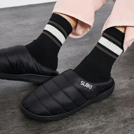 [^ԁF04510162018]SUBU(Xu)̒ԁBp[}lgRNVT_BƂĂƂEŎgǂAƂOoɂoŋCyɗ~̃T_ƂĂBЂ낢gpprŊԈႢȂ̈ꑫłBAӂƏo|鎞ɑfŗA܂܂łɂȂH~̃T_B_Ê悤Ȓgőfݍ݁ANщH̓̐n4w\̃C\[AŜɔQ̃tBbg𐶂ݏoADSn肾܂But@bVƂĂ̓piǋvƂŃbNXĂɁAߏ֔ɍsAS~oԂ։ɍsȂǁAɉƂɖ߂̂ɁAOŕʂ̃T_f͂ƂĂɁB̂悤ȎASUBU͊~łgݍ݁Â܂܂łOɉKɏo鎖ł܂B܂A4w̃C\[͉Ƃł̃bNXȏ̋CǂȂɂ炵Ă܂BV[YܕtByӎzi摜́A̓p\RȂǂ̉{ɂAۂ̐FƈقȂČꍇ܂B炩߂B摜̏i̓TvłBۂ̏iƎdlAH኱قȂꍇ܂BySUBU/XuzuNmȂ~̃T_vUNEXPECTED WINTER SANDALSAӂƏo|鎞ɑfŗA܂܂łɂȂH~T_BhbNXĂ鎞LȎԂ߂hACfeBeBɓƎ̑fނ̗pAlX̐Sn悢Ă܂B