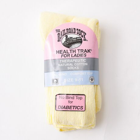 [^ԁF04510165007]2Zbg聙pXeJ[ɂƐ߂HELTH TRAK THERAPEUTIC SOCKSBقڃt[TCYŒߕtȂXgXt[ŗ\bNXłBAJɂ葱V܃\bNXuhuC[h\bNvRAILROAD SOCKHELTH TRAK THERAPEUTIC SOCKSB₳SnǋAAa̎Âɂgi`Ȗȑfރ\bNXBN[̃u͒ߕtȂA܂ėX^CɂœKłBjQAXgXȂpł̂ŁAނ݂q̕ɂ߁B̓NbVǂnpC҂݁Az悭̊ȂɂԂۂĂ܂Bx[VbNȃbNX̓fC[ȃR[fBl[gƑQBX^CO炩͋CɎdグi`ȌCłByTHE RAILROAD SOCK/C[h\bNz1901NɃAJőnƂV܃\bNXuhB̂THE RAILROAD SOCKBSƈp̃\bNX肩X^[gA݂Ɨp\bNXCɓWJBYMade in USAɂA^Î悤ȗDGƂ̃\bNXuh̑㖼IȃACeB[J[iԁFRSS1063400