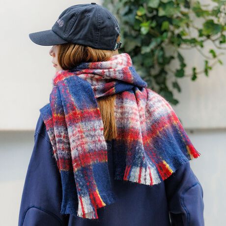 [^ԁF04510167010]wÂӂƂNъŔAڂɂ炩ȕ͋CɎdオĂ`FbNXg[BAN̂ŏbѓL̃`N`NȂA̎アg₷łBtX̃wĐDꂽngpBÂȂ肪ȓ~̑؂₩ɂĂ`FbN5FWJBLŒ߃TCYȂ̂ŕʂ̃}t[͂AoNoɊAAAWy߂TCYłByPierre Quioc / sG[LIbNzxO1946NɑnƁBtX̐D@ېi̒SnŊ􂵂ĂuhBtX